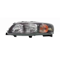 VOLVO ALKATRÉSZ : 8693567-1016920-Volvo-Fényszóró bal H7 irányjelzővel