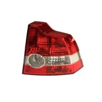 VOLVO ALKATRÉSZ : 30698347-1017113-Volvo-Hátsó lámpa jobb