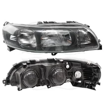 VOLVO ALKATRÉSZ : 8693588-1017757-Volvo-Fényszóró jobb H7 irányjelzővel